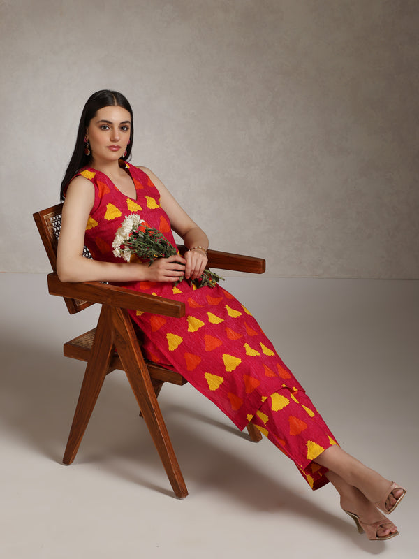 Khushal K Women Geometric Printed Cotton Kurta set