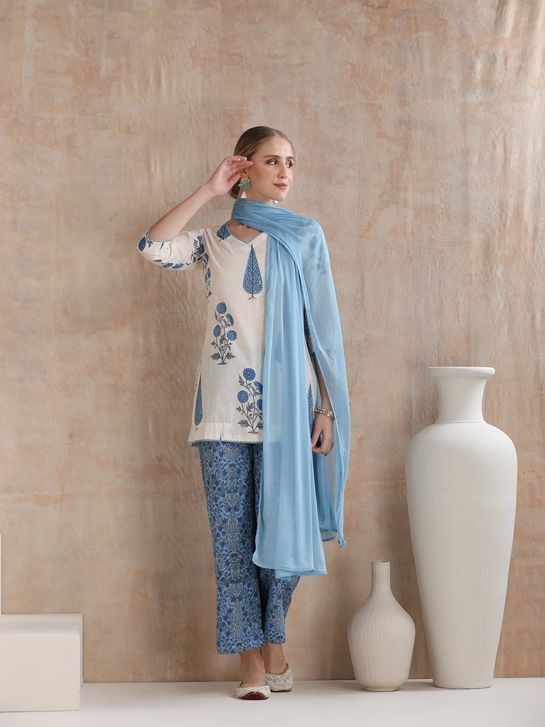 Floral Printed V-Neck Pure Cotton Straight Kurti with Trousers & With Dupatta