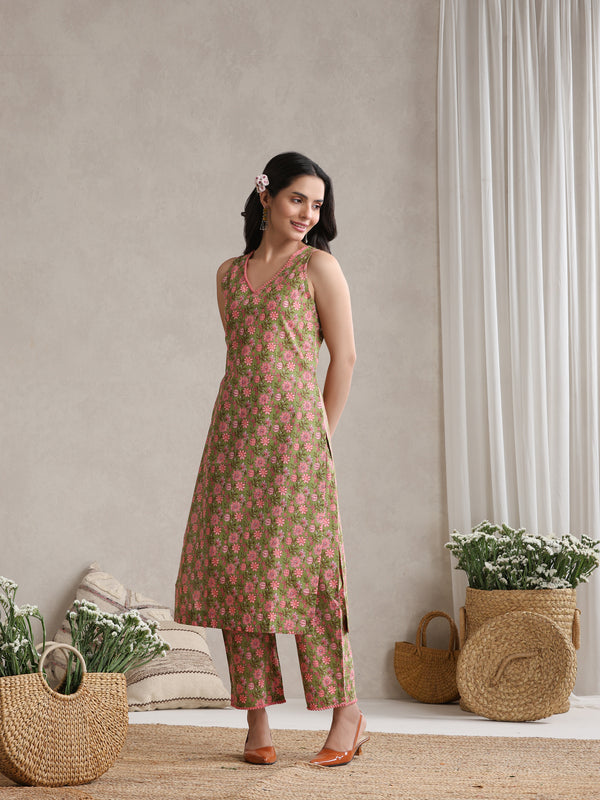 Women Floral Printed Regular Pure Cotton Kurta with Palazzos