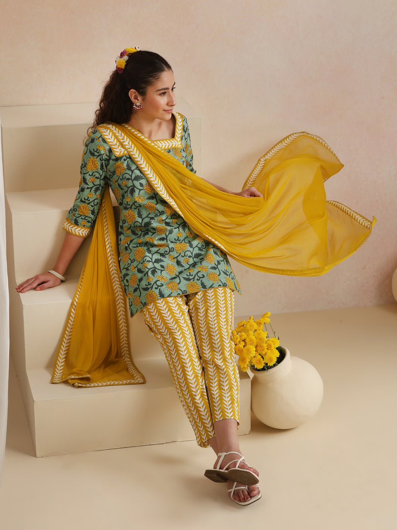 Khushal K Women Cotton Kurta Palazzo Dupatta Set - Green