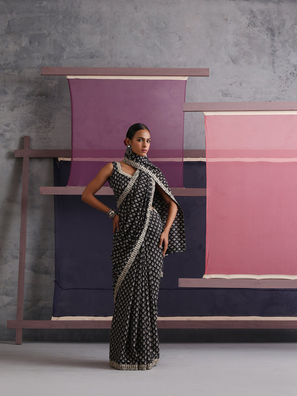 Women Embroidered Black Pure Cotton Printed Saree