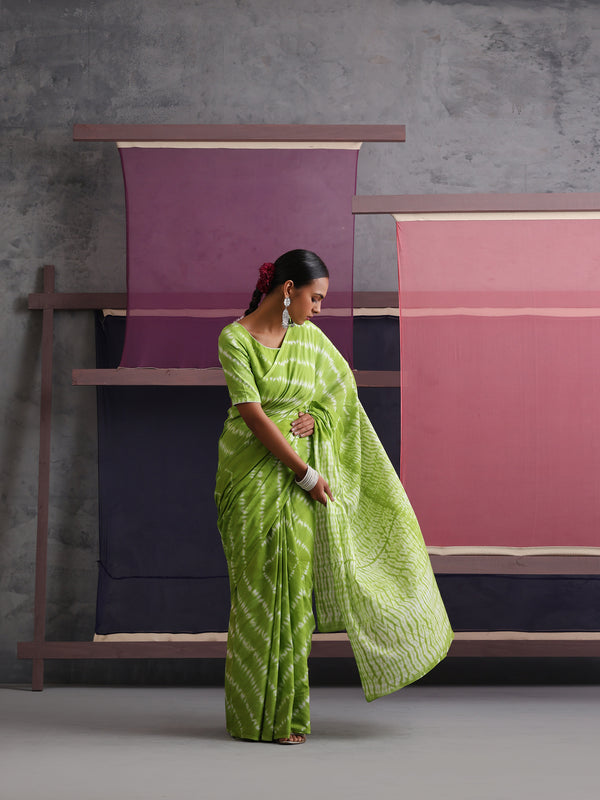 Women Hand Block Green Pure Cotton Printed Saree