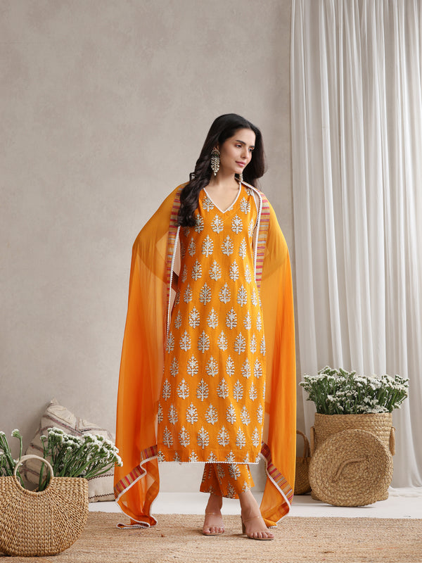 Khushal K Floral Printed V-Neck Pure Cotton Straight Kurta set