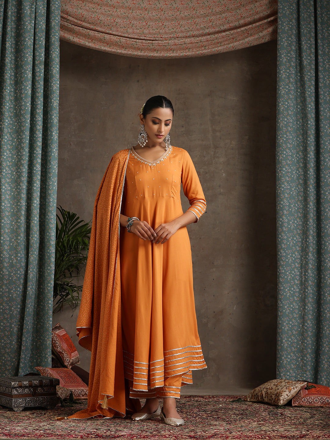 Floral Embroidered V-Neck Thread Work A-Line Kurta With Trousers And Dupatta