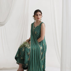 Foil Printed Sweetheart Neck Kurta With Trousers & Dupatta