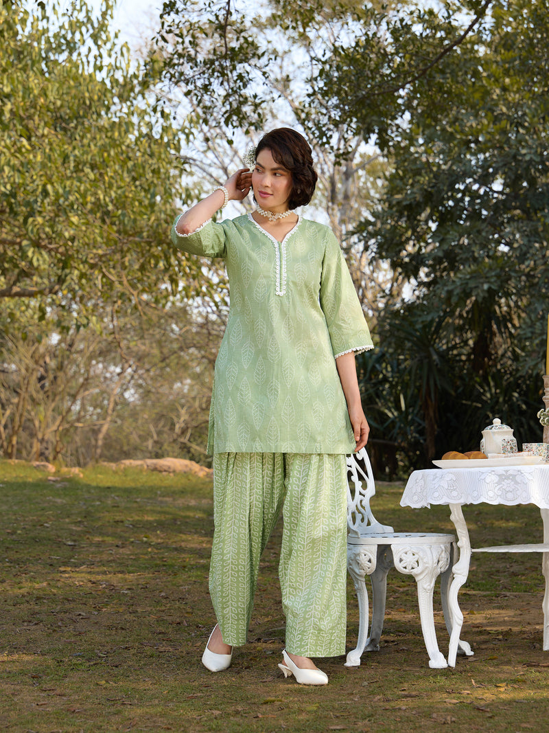 Khushal K Women Printed Regular Pure Cotton green Kurta & Farsi Salwar