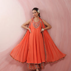 Ethnic Motifs Embroidered Round Neck Thread Work Kurta With Palazzos & Dupatta