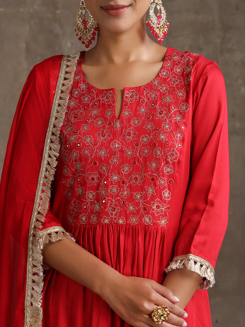 Khushal K Floral Yoke Design Regular Thread Work Kurta set