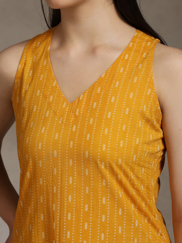 Khushal K Geometric Printed V-Neck Pure Cotton Straight Kurta set