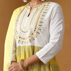 Khushal K Women Floral Printed Anarkali Kurta set