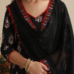 Khushal K Women Black Floral Printed Regular Pure Cotton Kurta & Palazzo With Dupatta