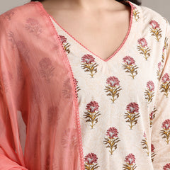 Khushal K Women Floral Printed Cotton Kurta set