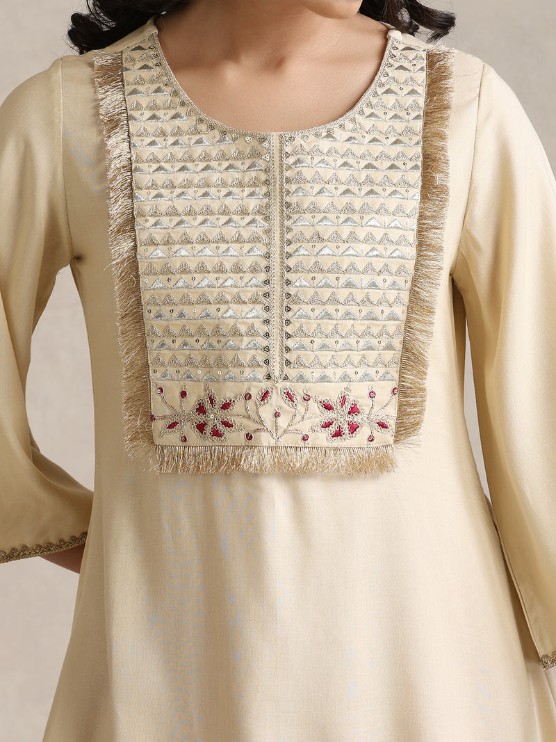 Cream Embroidered Cord Set with Bandhani Patiala
