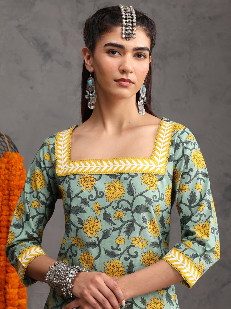 Khushal K Women Cotton Kurta Farsi Salwar Set - Green