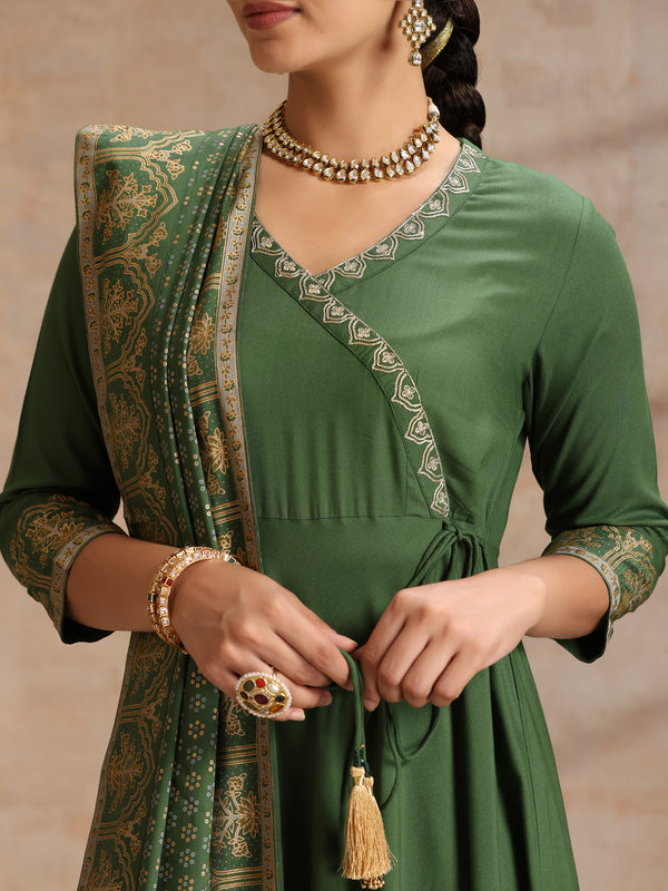 Women Solid Anarkali Kurta with Trousers & Dupatta