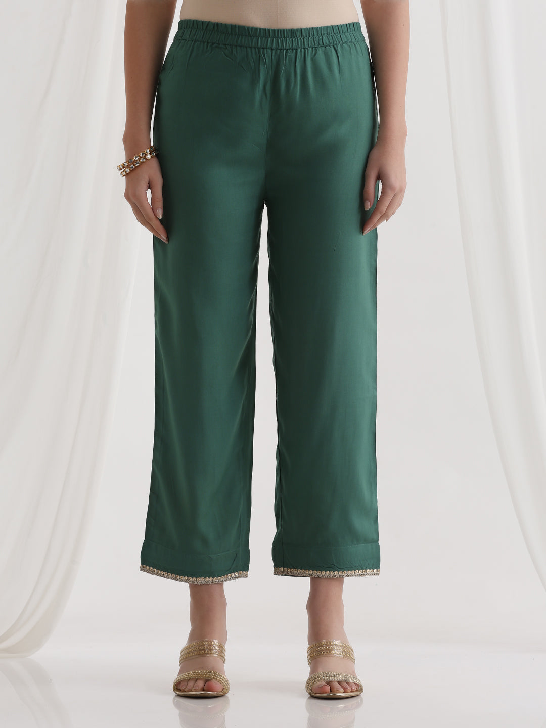 Foil Printed Sweetheart Neck Kurta With Trousers & Dupatta