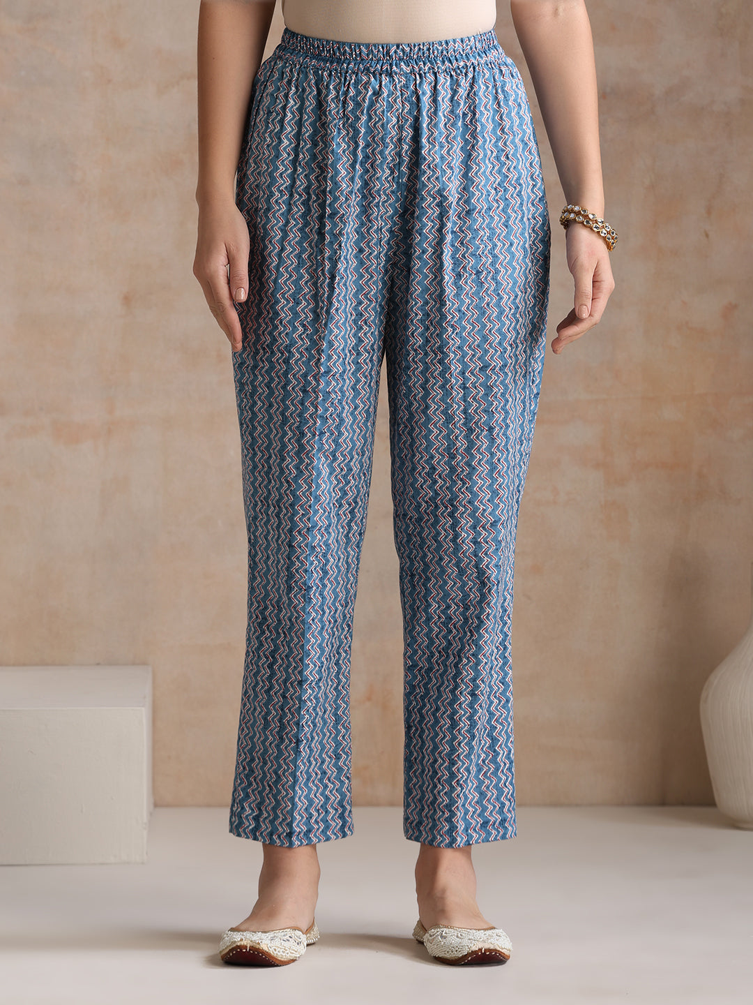 Ethnic Motifs Printed V-Neck Anarkali Pure Cotton Kurta With Trousers & Dupatta