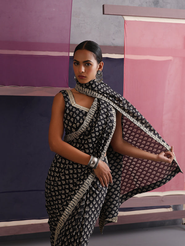 Women Embroidered Black Pure Cotton Printed Saree
