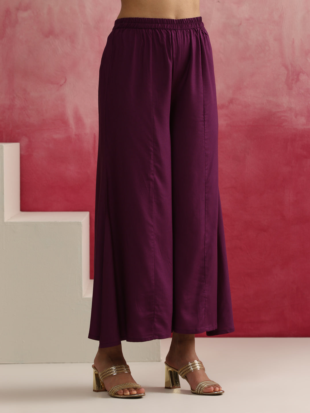 Paisley Printed Sleeveless Straight Kurta with Palazzos & Dupatta