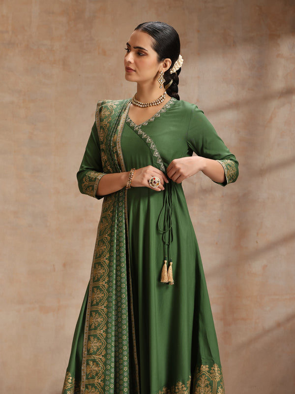 Women Solid Anarkali Kurta with Trousers & Dupatta