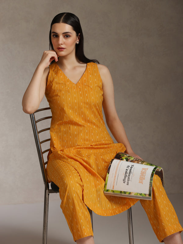 Khushal K Geometric Printed V-Neck Pure Cotton Straight Kurta set