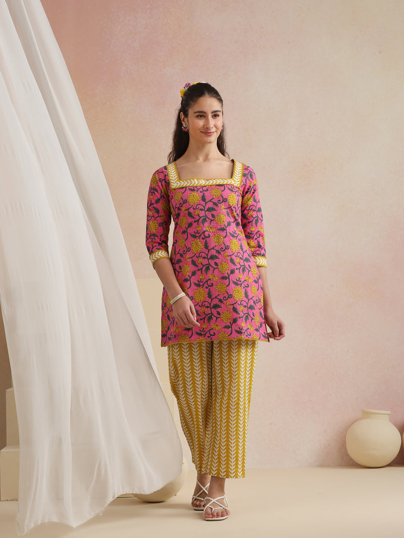 Khushal K Women Co-Ords Set - Pink