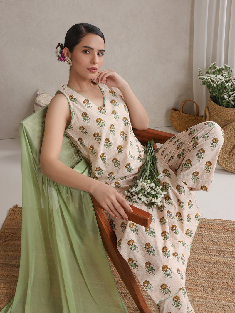 Khushal K Floral Printed V-Neck Pure Cotton Kurta set