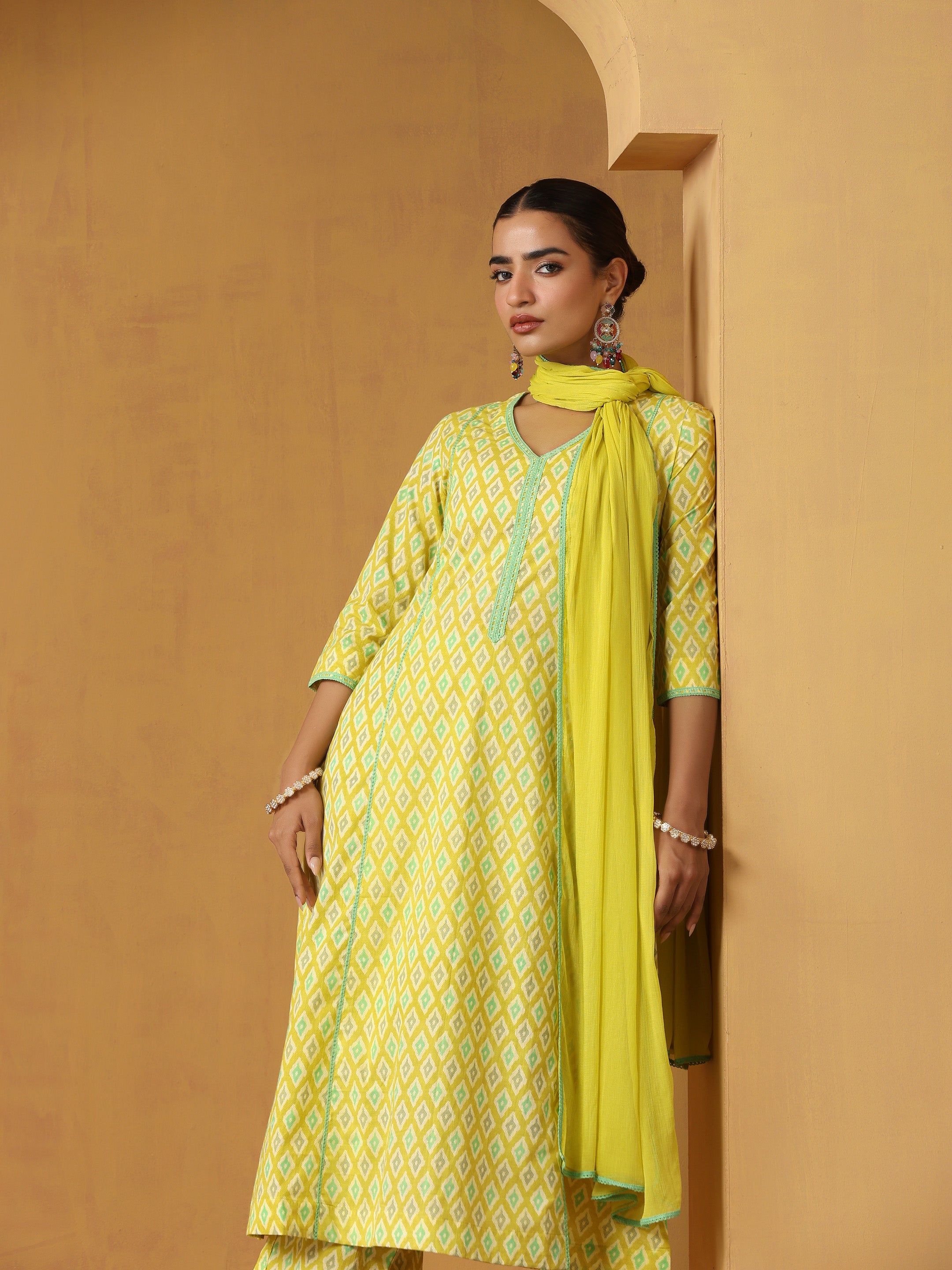Geometric Printed Pure Cotton Straight Kurta With Palazzo And Dupatta