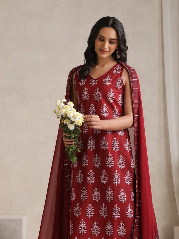 Khushal K Women Printed Cotton Kurta Sets