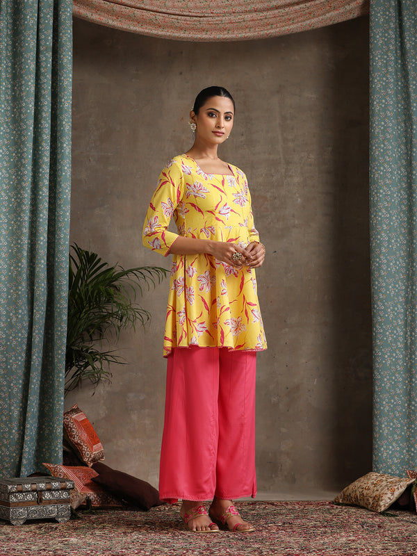 Khushal K Women Floral Printed Yellow Regular Pure Cotton Kurta set