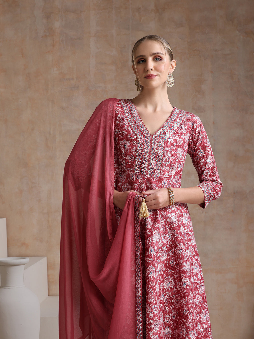 Floral Printed V Neck A Line Pure Cotton Kurta With Trousers & Dupatta