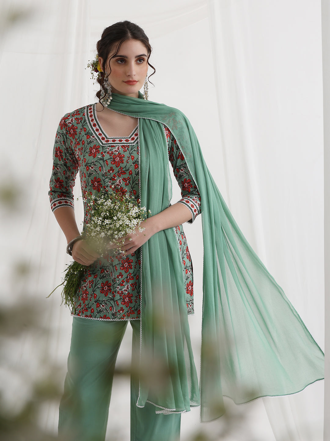 Floral Printed Square Neck Pure Cotton Straight Kurti With Palazzos & Dupatta