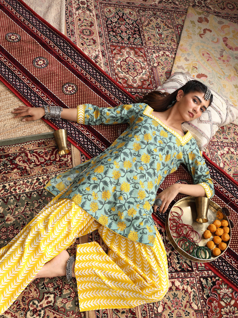 Khushal K Women Cotton Kurta Farsi Salwar Set - Green