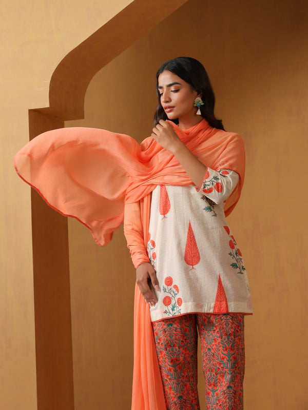 Khushal K Women Floral Printed Regular Pure Cotton Kurta set