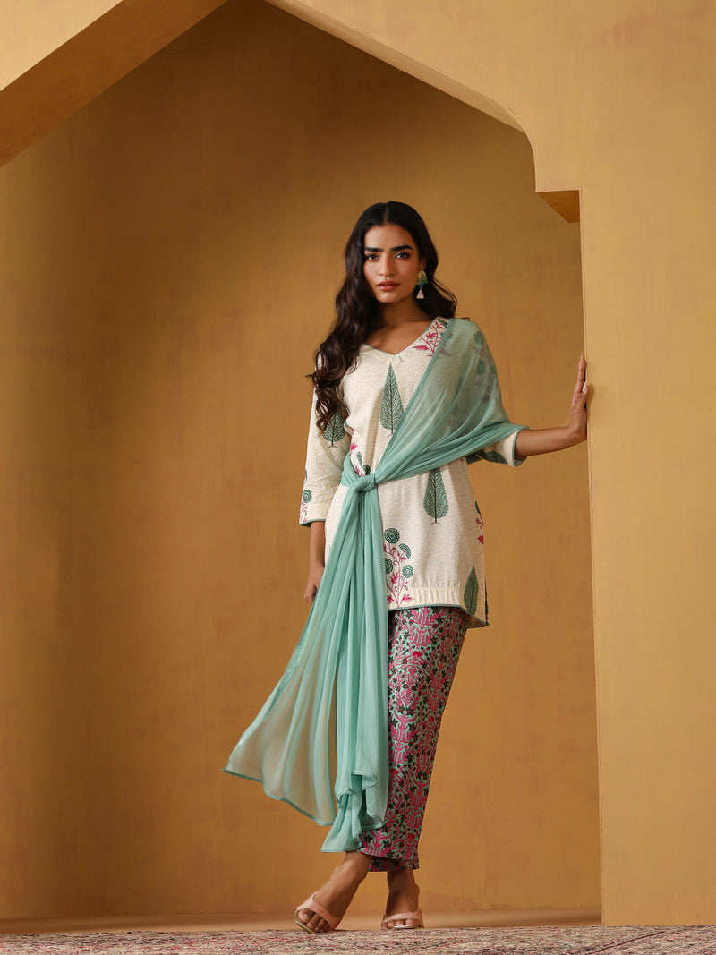 Khushal K Floral Printed V-Neck Pure Cotton Straight Kurta set