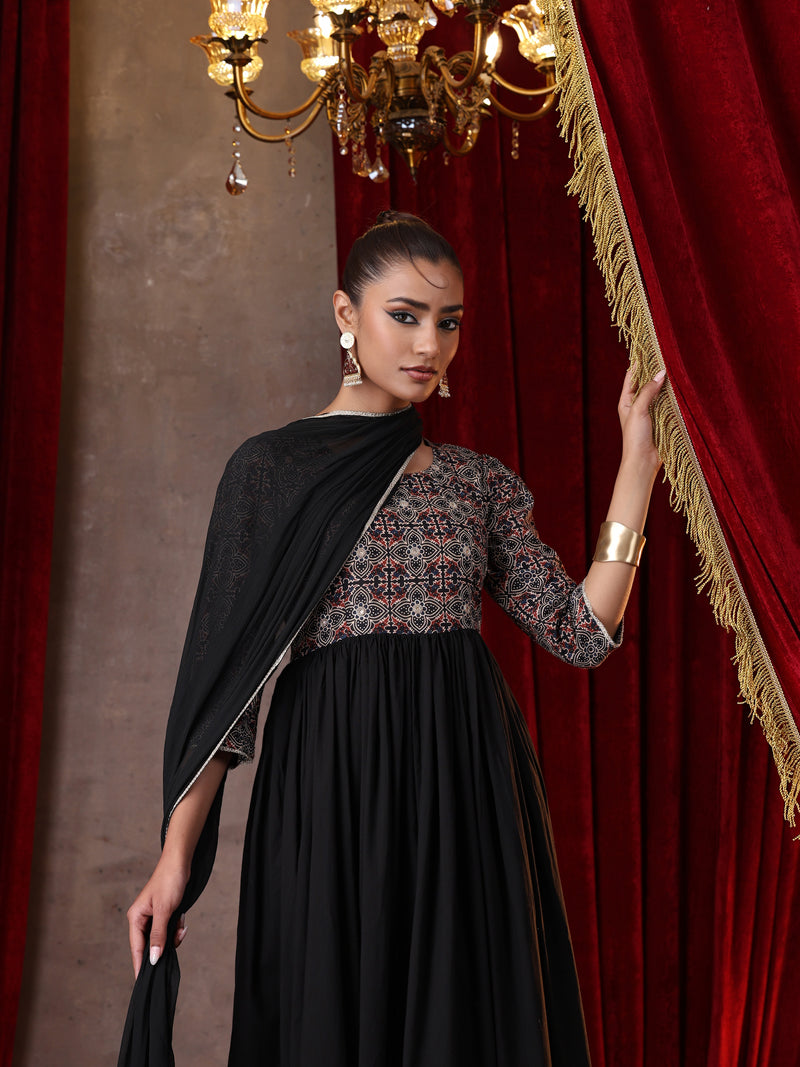 Khushal K Women Cotton kurta and palazzo with dupatta set - Black