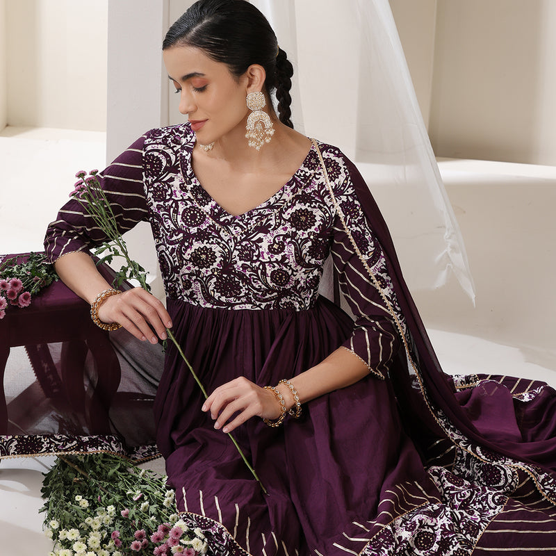 Floral Printed Empire V Neck Gotta Patti Anarkali Kurta Set - Purple - Khushal K - Image 4