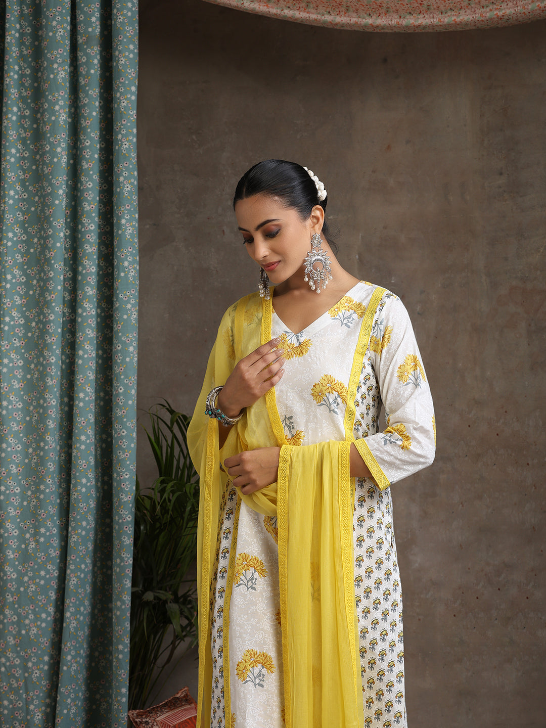 Floral Printed Pure Cotton Straight Kurta With Palazzos And Dupatta