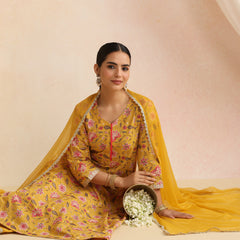 Women Floral Printed Cotton A-Line Kurta with Trousers & Dupatta