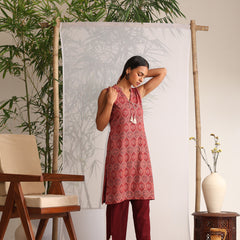 Khushal K Women Cotton kurta With Pant set - Maroon