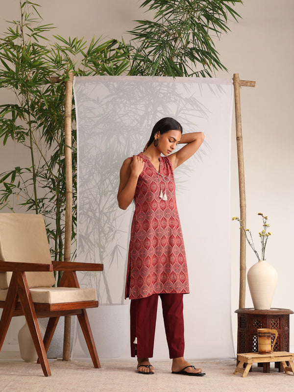 Khushal K Women Cotton kurta With Pant set - Maroon