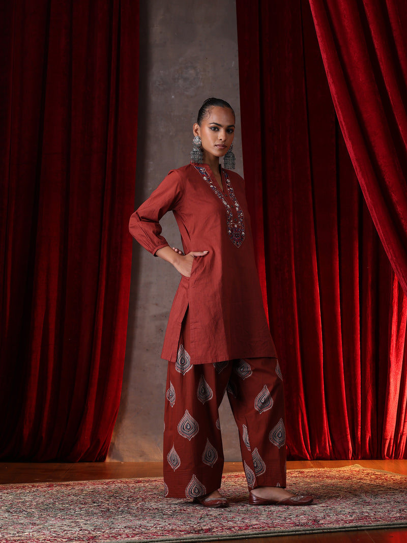 Khushal K Women Cotton kurta and Farsi salwar set - Rust