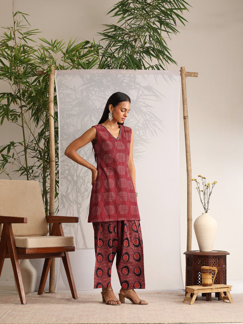 Khushal K Women Cotton kurti and Farshi Salwar with dupatta set - Maroon