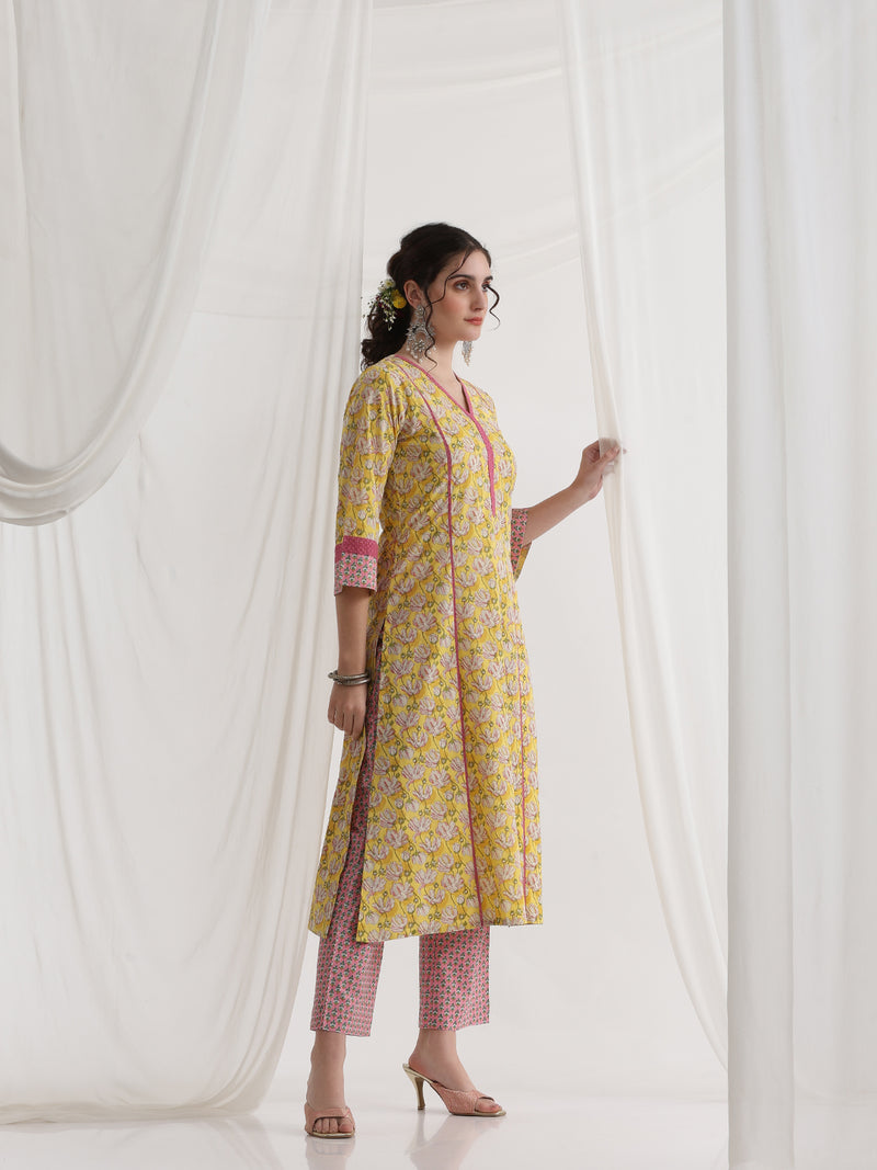 Women Floral Printed Regular Pure Cotton Kurta with Palazzos & With Dupatta
