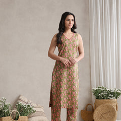 Women Floral Printed Regular Pure Cotton Kurta with Palazzos