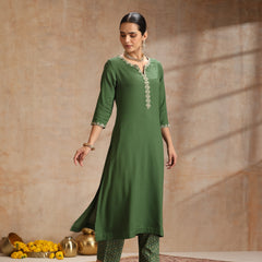 Ethnic Motifs Embroidered V-Neck Thread Work Kurta With Trousers & Dupatta