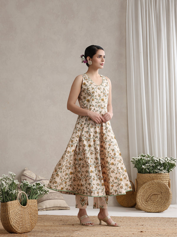 Women Cream-coloured printed Kurta with Palazzos with dupatta