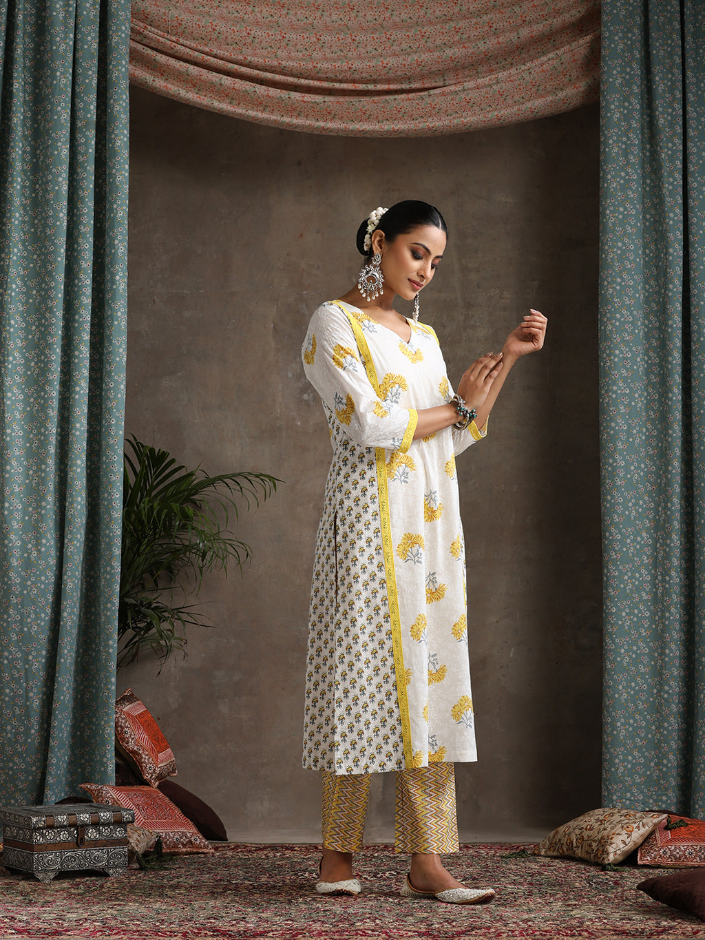 Floral Printed Pure Cotton Straight Kurta With Palazzos And Dupatta