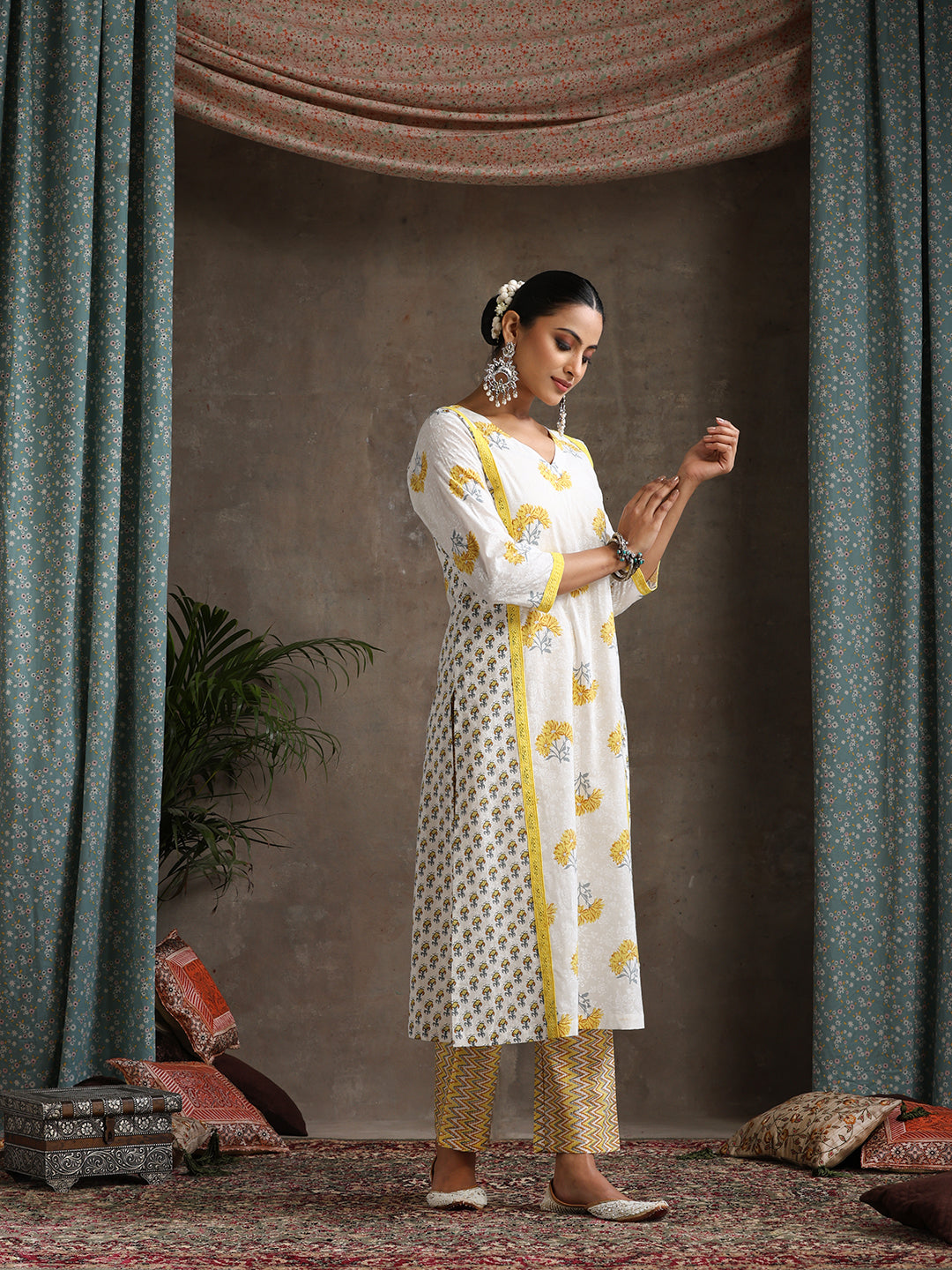 Floral Printed Pure Cotton Straight Kurta With Palazzos And Dupatta