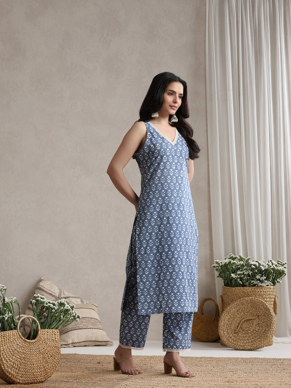 Khushal K Women Floral Printed Regular Pure Cotton Kurta set